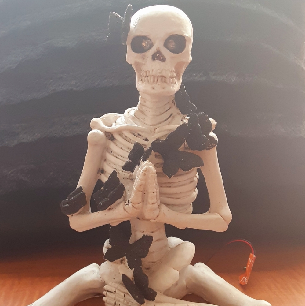 Halloween Decor LED Yoga Glittered Skeleton Figurine